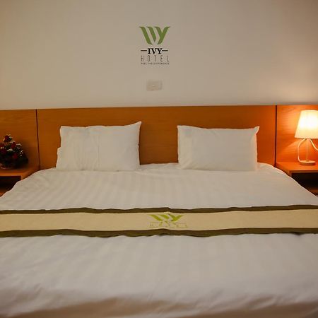 Ivy Hotel - Hai Tien Hoang Hoa Exterior foto